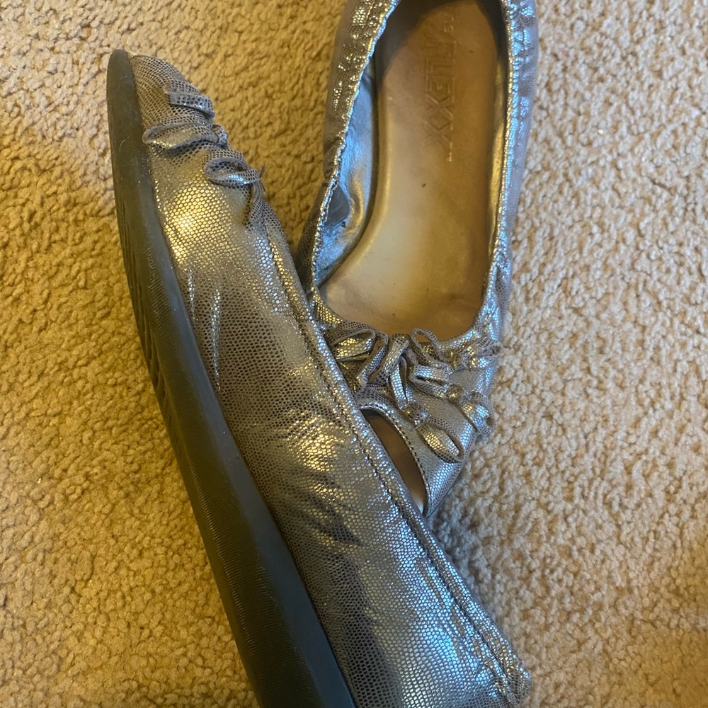 Ladies Flats